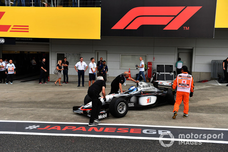 Мика Хаккинен, McLaren MP4-13, Legends F1 30th Anniversary Lap Demonstration