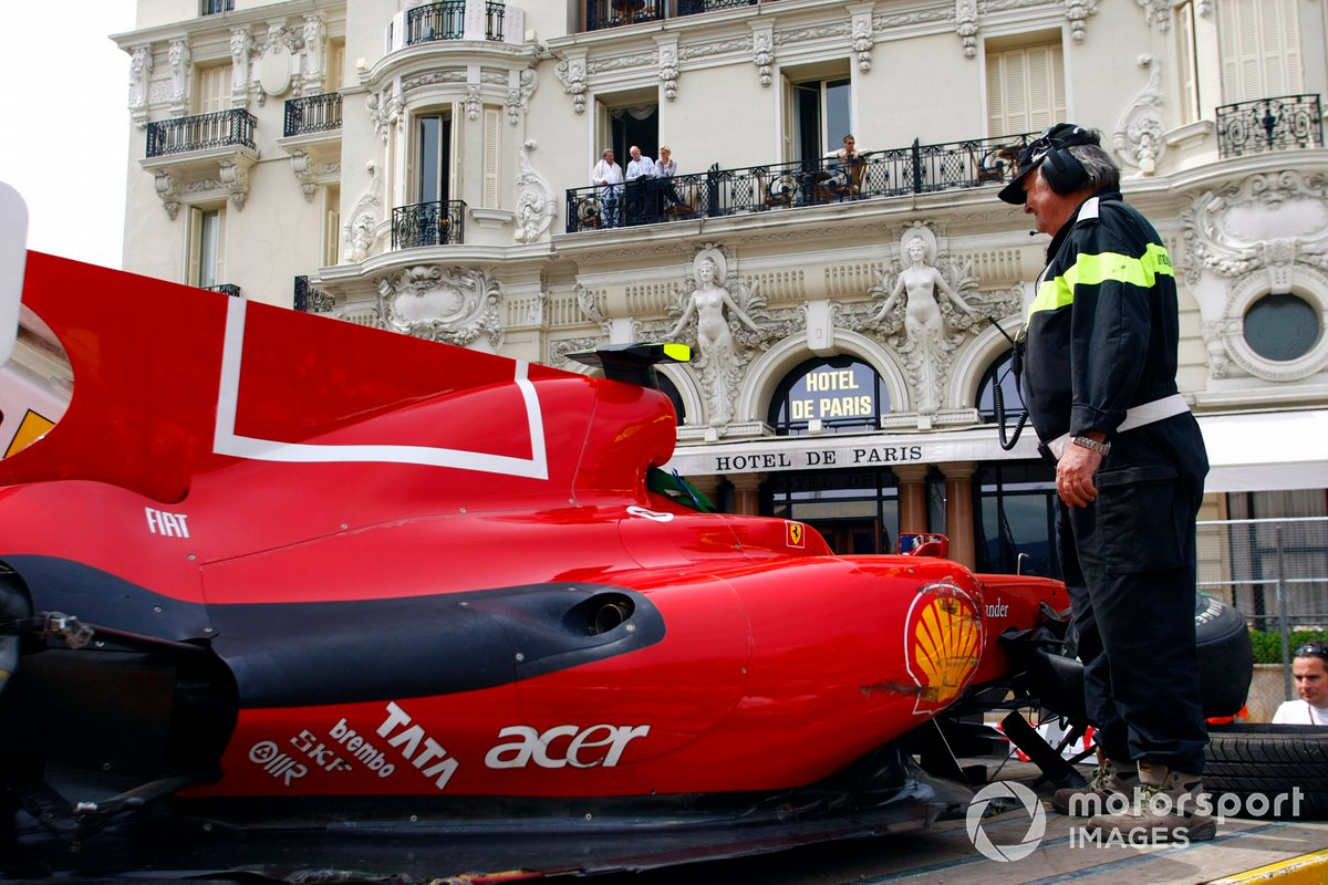 The car of Fernando Alonso, Ferrari F10 after the crash