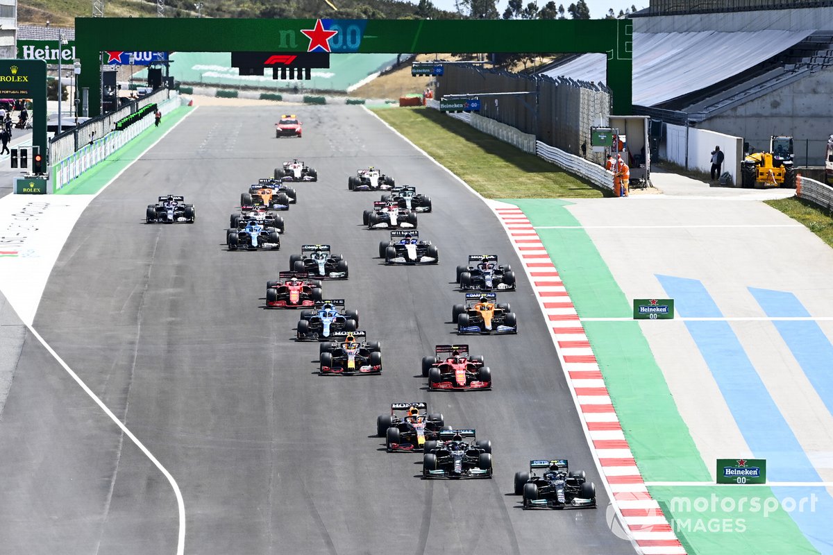Valtteri Bottas, Mercedes W12, Lewis Hamilton, Mercedes W12, Max Verstappen, Red Bull Racing RB16B, Carlos Sainz Jr., Ferrari SF21, Lando Norris, McLaren MCL35M, Sergio Pérez, Red Bull Racing RB16B