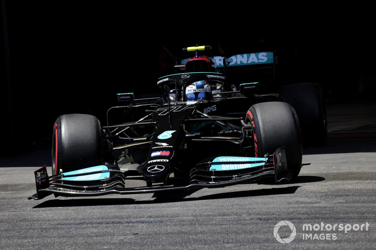Valtteri Bottas, Mercedes W12, esce dal gargage