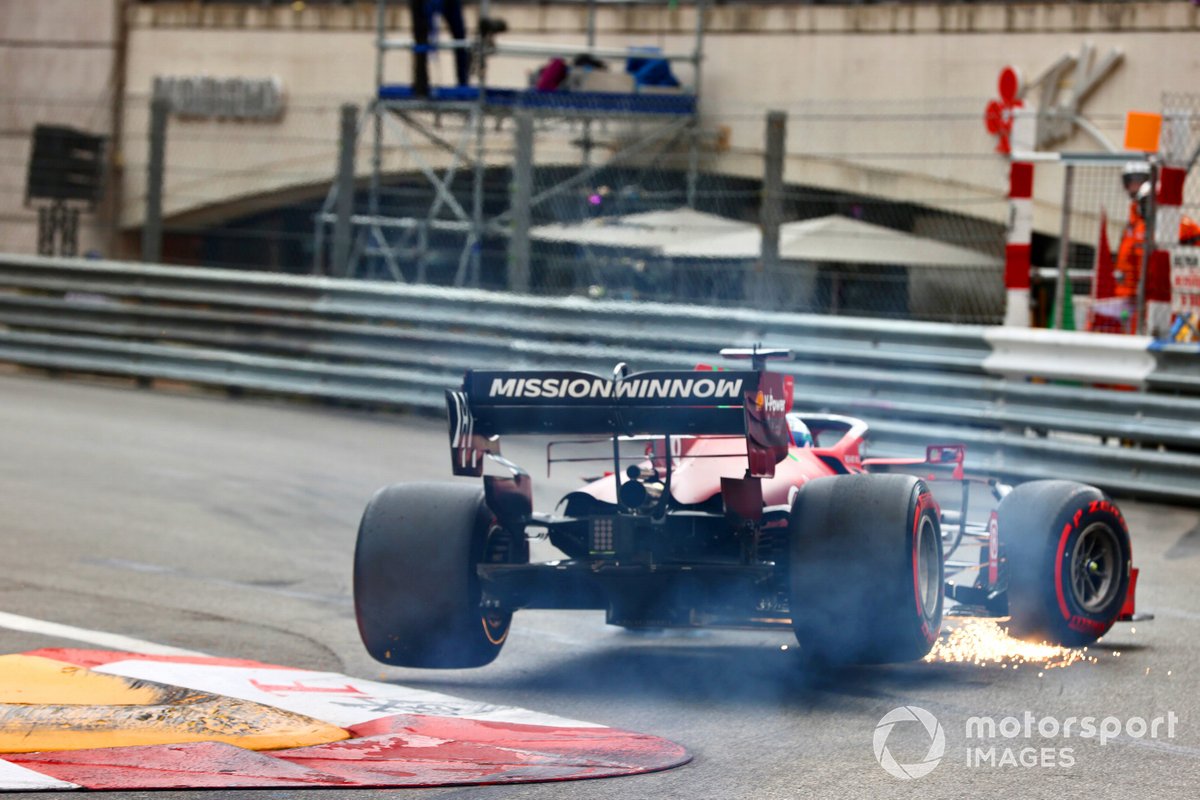 Charles Leclerc, Ferrari SF21, va contro il muro al termine delle qualifiche
