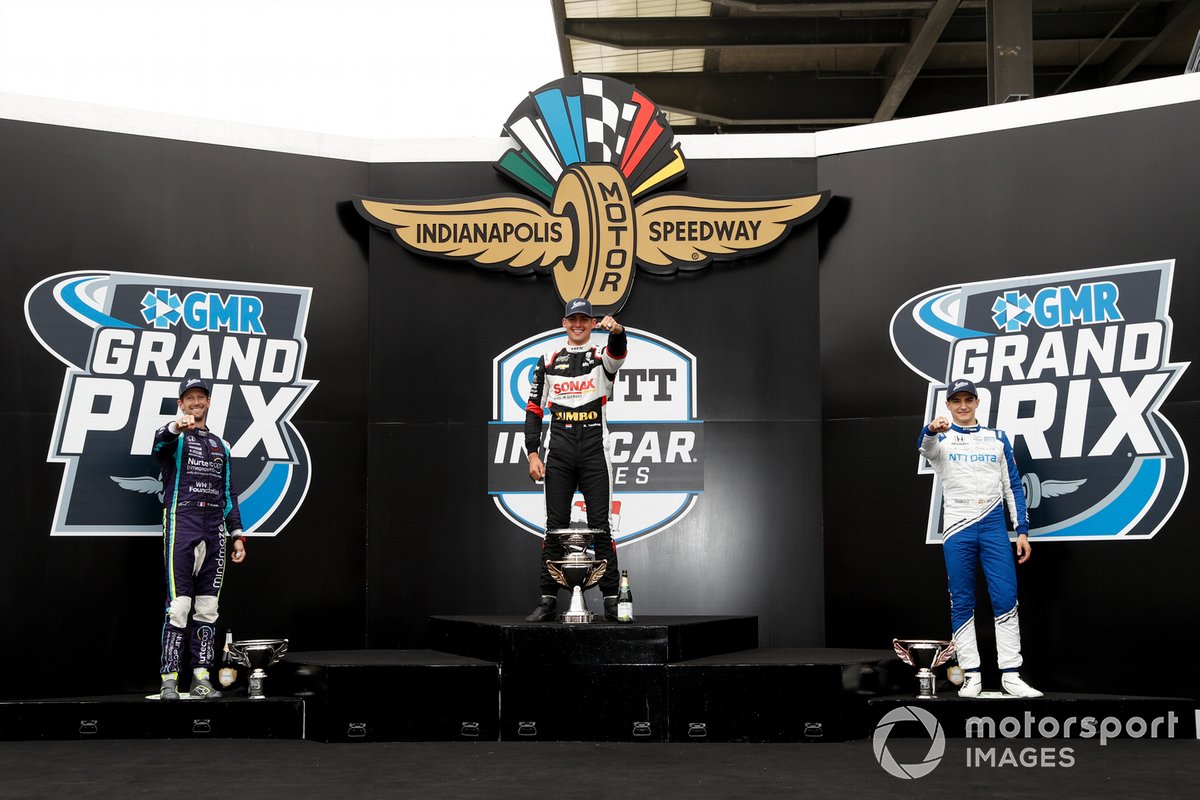 Podio: segundo Romain Grosjean, Dale Coyne Racing with RWR Honda, ganador Rinus VeeKay, Ed Carpenter Racing Chevrolet, tercero Alex Palou, Chip Ganassi Racing Honda