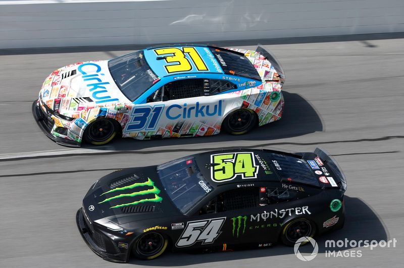 Ty Gibbs, Joe Gibbs Racing, Monster Energy Toyota Camry, Daniel Hemric, Kaulig Racing, Cirkul Chevrolet Camaro