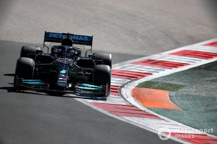 Lewis Hamilton, Mercedes W12