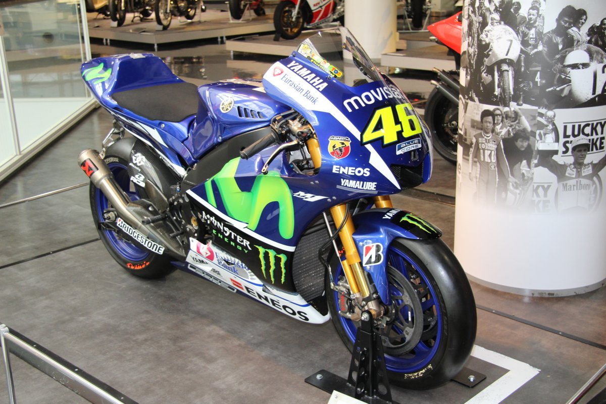 2015_Yamaha YZR-M1
