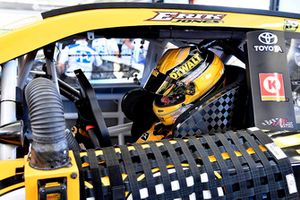 Erik Jones, Joe Gibbs Racing, Toyota Camry DeWalt