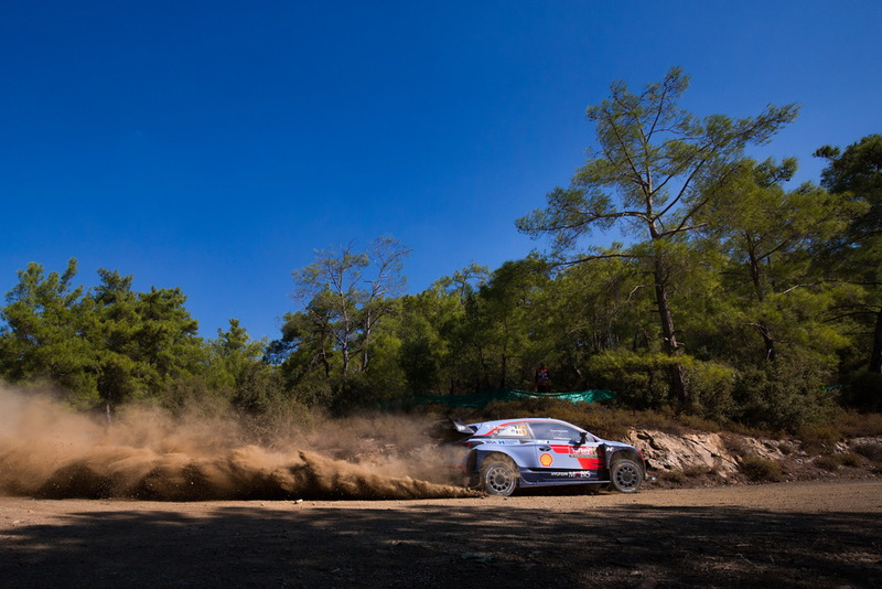 Thierry Neuville, Nicolas Gilsoul, Hyundai Motorsport Hyundai i20 Coupe WRC