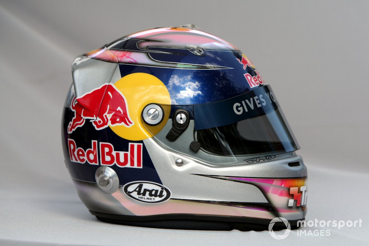Le casque utilisé chez Red Bull début 2009