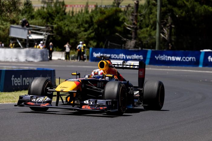 Liam Lawson, Red Bull RB7 
