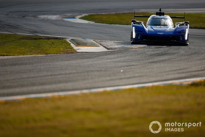 #01 Cadillac Racing Cadillac V-LMDh: Sebastien Bourdais, Renger van der Zande, Scott Dixon