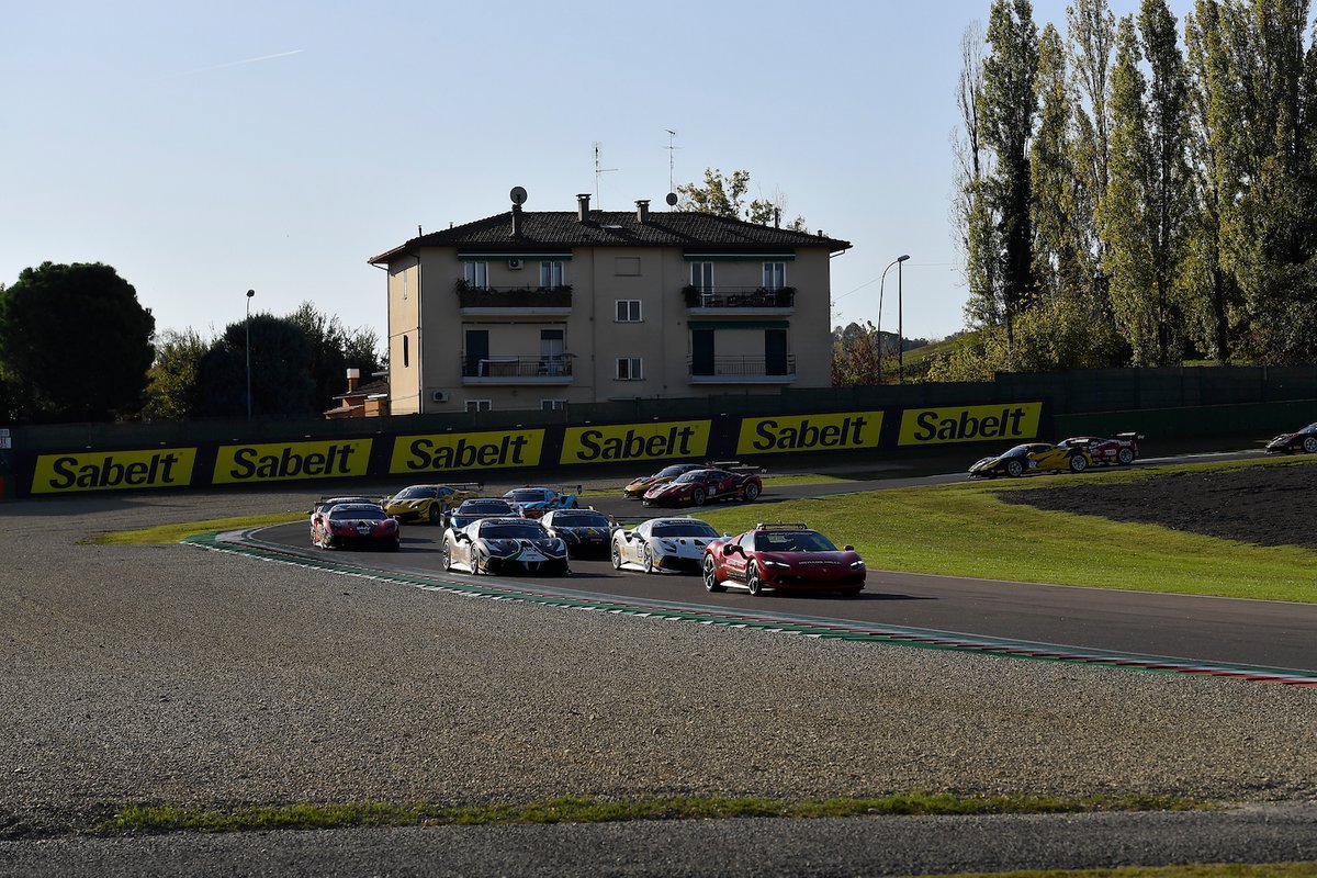 La partenza della Finale Coppa Shell AM