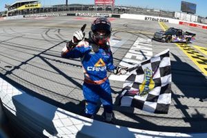 Race winner Raphael Lessard, Kyle Busch Motorsports, Toyota Tundra