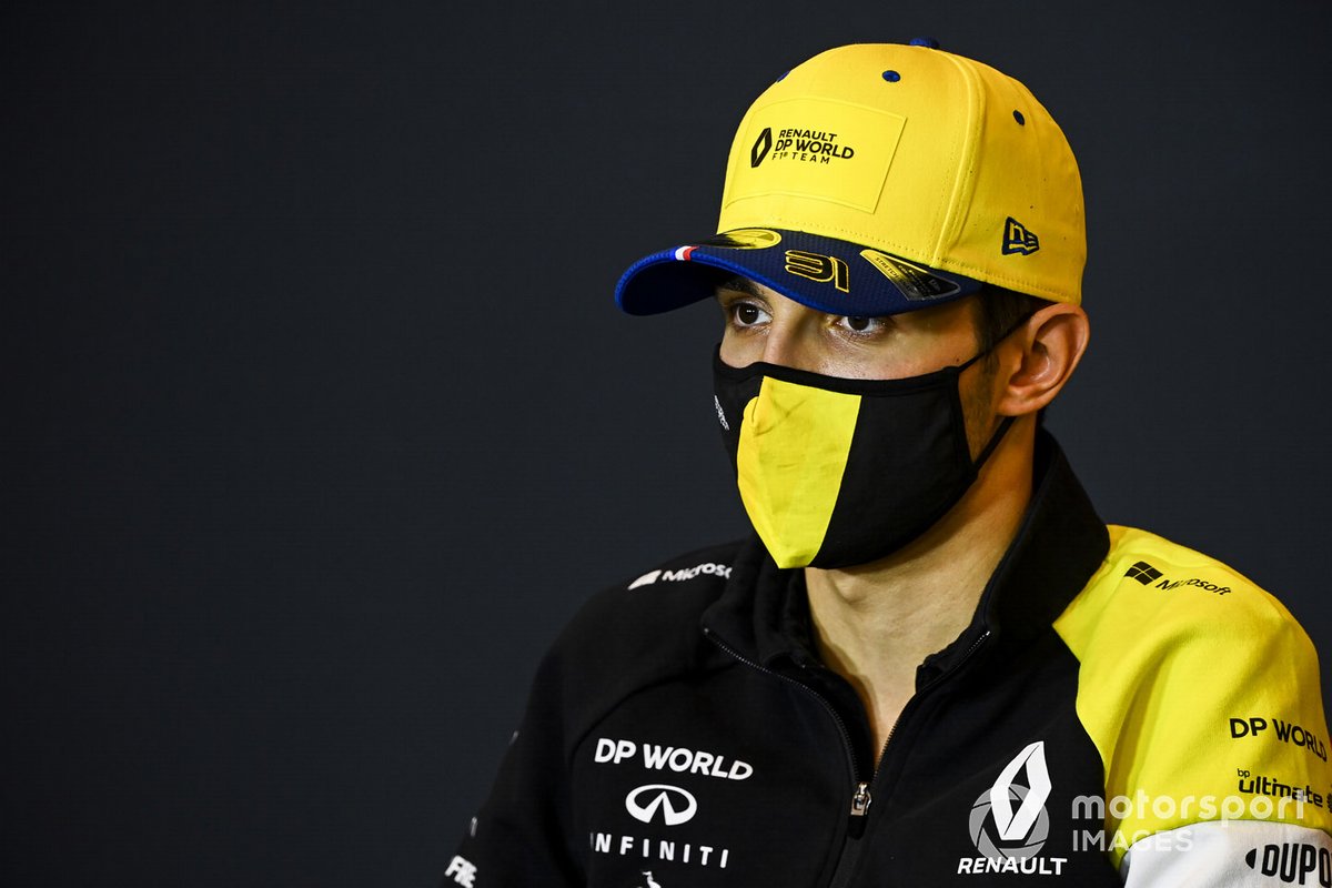 Esteban Ocon, Renault F1, en la conferencia de prensa