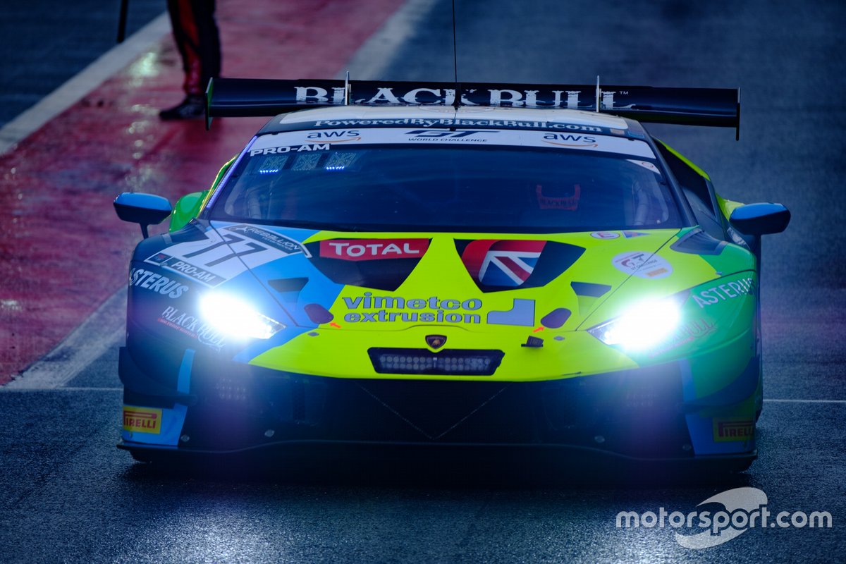 #77 Barwell Motorsport Lamborghini Huracan GT3 Evo: Rob Collard, Leo Machitski, Sandy Mitchell,