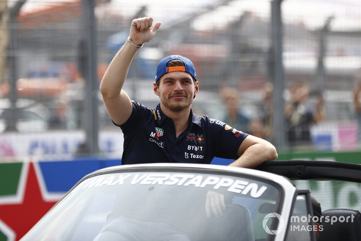 Max Verstappen, desfile de pilotos de Red Bull Racing
