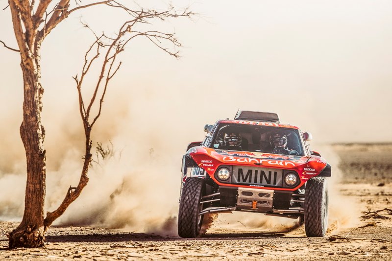 #302 JCW X-Raid Team: Stephane Peterhansel, Paulo Fiuza