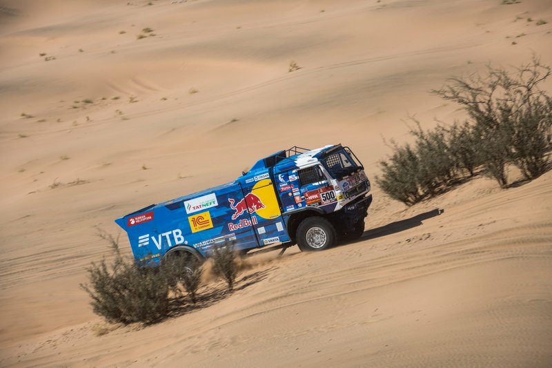#500 Team KAMAZ Master: Eduard Nikolaev, Evgenii Iakovlev, Vladimir Rybakov