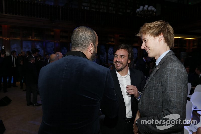 Fernando Alonso e Brendon Hartley