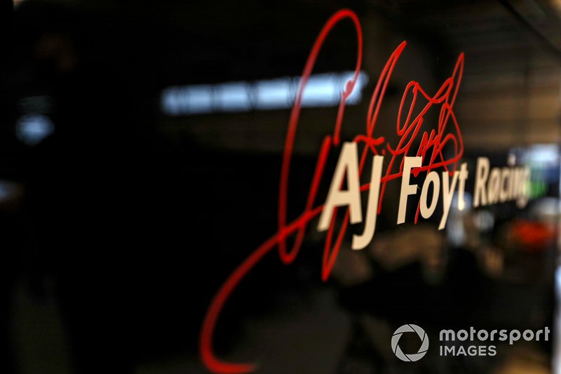 Sebastien Bourdais, A.J. Foyt Enterprises Chevrolet garage