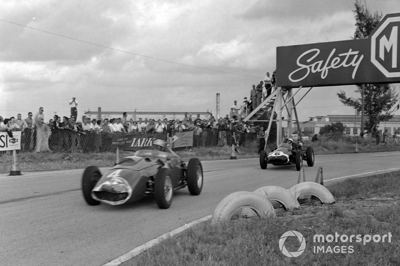 Wolfgang von Trips, Ferrari 246, leads Maurice Trintignant, Cooper T51 Climax