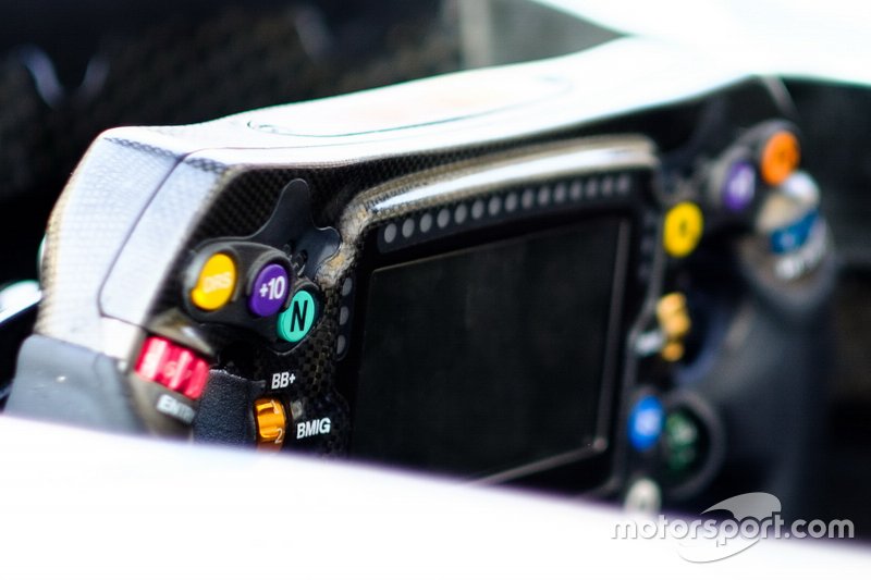 Mercedes AMG F1 W10