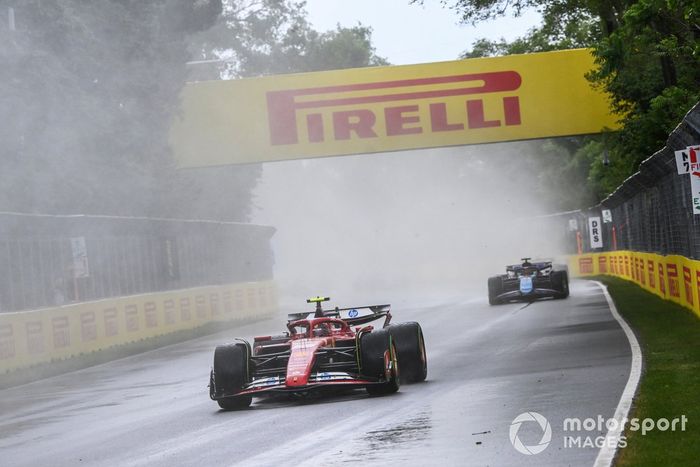 Carlos Sainz, Ferrari SF-24, Esteban Ocon, Alpine A524