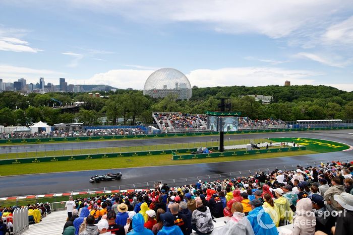 Lewis Hamilton, Mercedes F1 W15