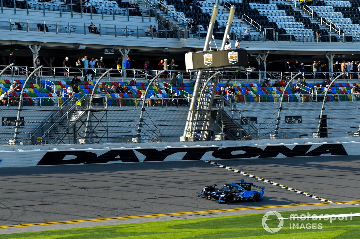 #10 Wayne Taylor Racing Acura ARX-05 Acura DPi: Helio Castroneves, Alexander Rossi, Filipe Albuquerque, Ricky Taylor