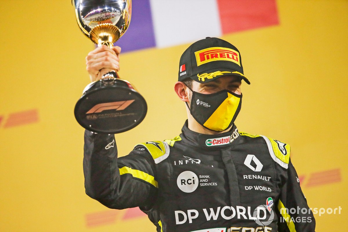 Podio: segundo lugar Esteban Ocon, Renault F1