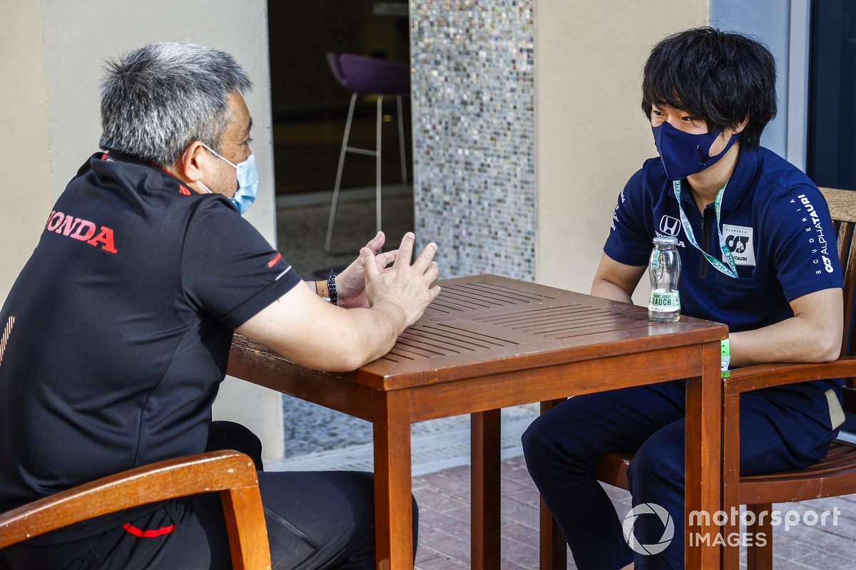 Masashi Yamamoto, General Manager, Honda Motorsport, with Yuki Tsunoda, AlphaTauri Test Driver
