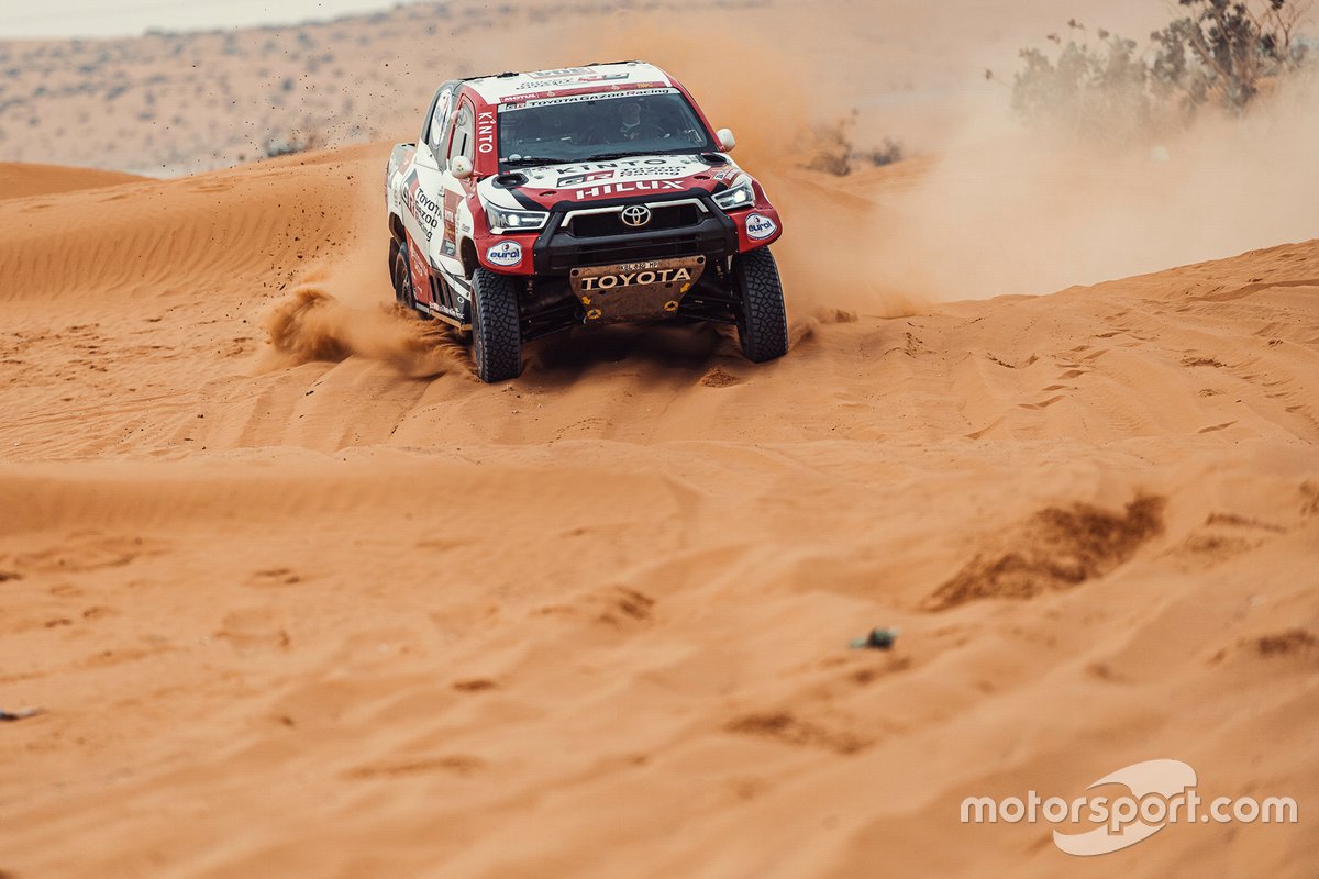 #304 Toyota Gazoo Racing: Giniel De Villiers, Alex Haro