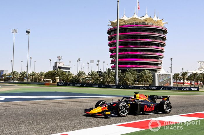 Liam Lawson, Hitech Grand Prix 