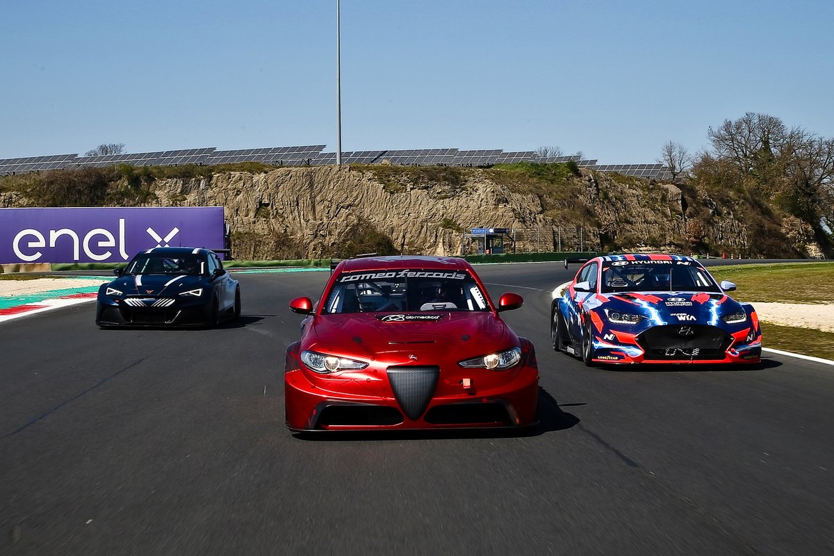 Cupra eRacer, Alfa Romeo Giulia ETCR, Hyundai Veloster N ETCR
