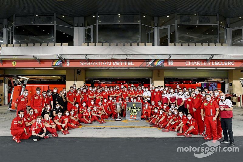 Sebastian Vettel, Ferrari y Charles Leclerc, Ferrari con el equipo