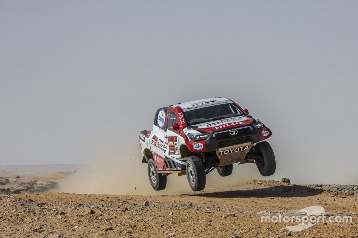 #304 Toyota Gazoo Racing Toyota Hilux: Giniel de Villiers, Alex Haro