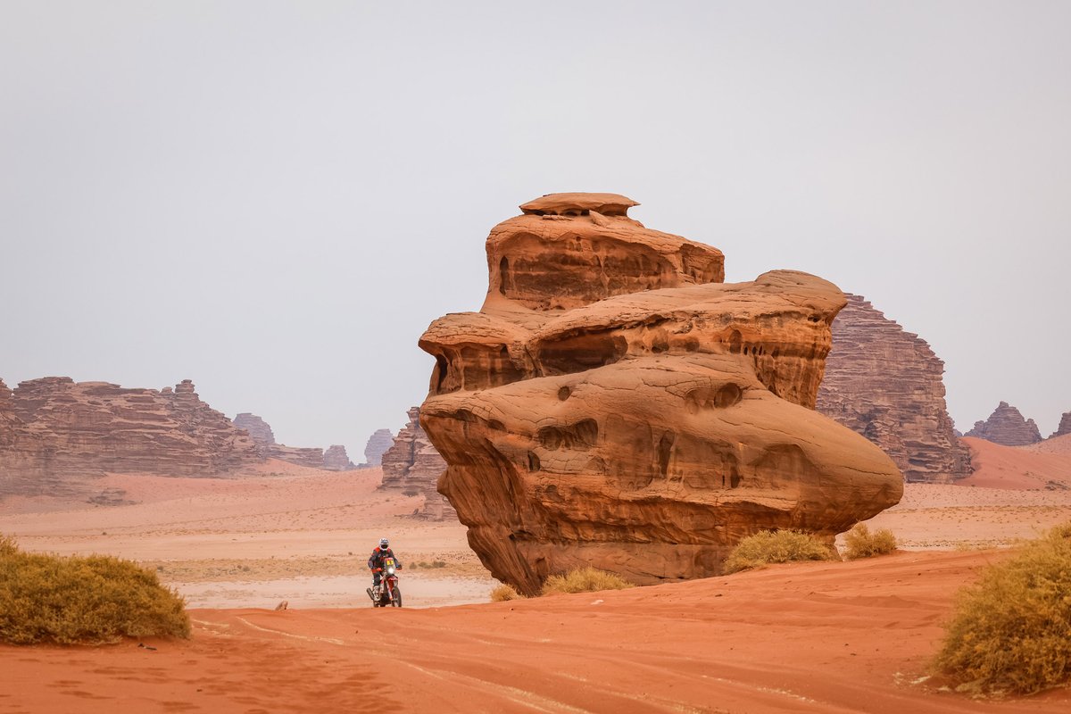 #9 BAS Dakar KTM Racing Team: Skyler Howes