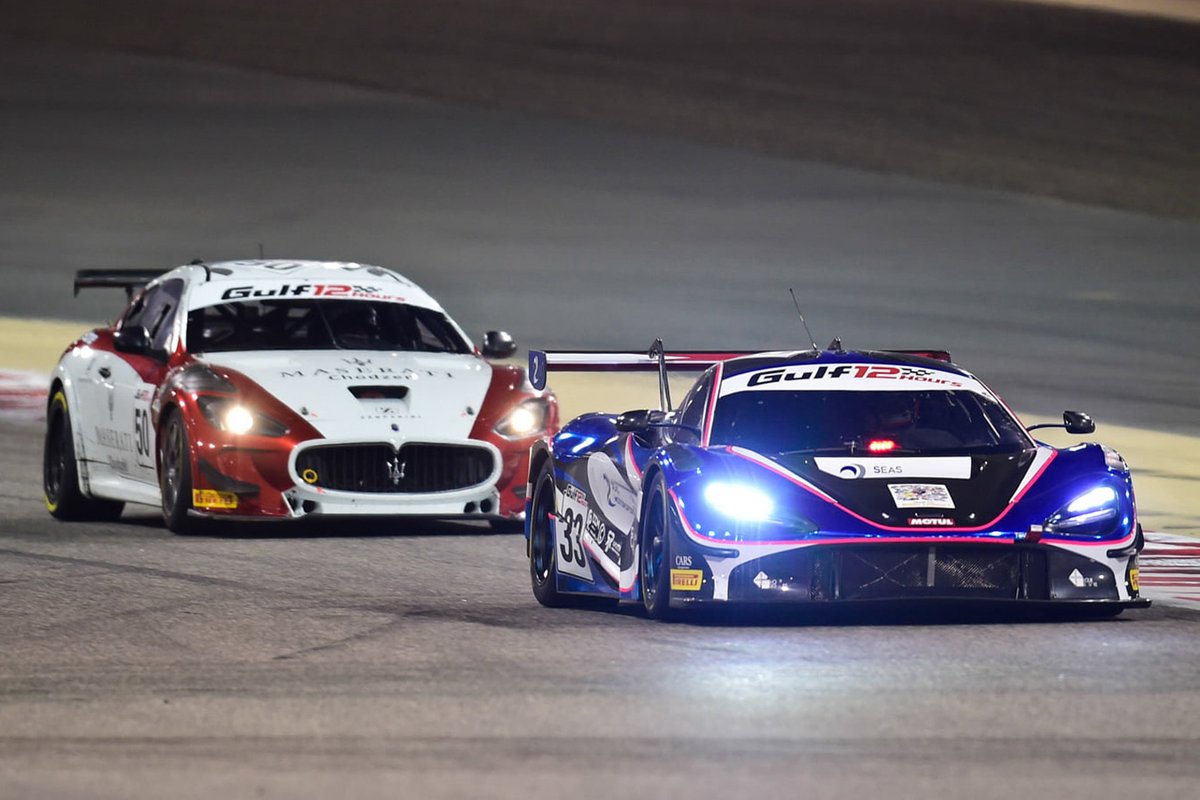 #33 2 Seas Motorsport, McLaren 720S GT3: Isa Bin Abdullah Alkhalifa, Ben Barnicoat, Martin Kodric