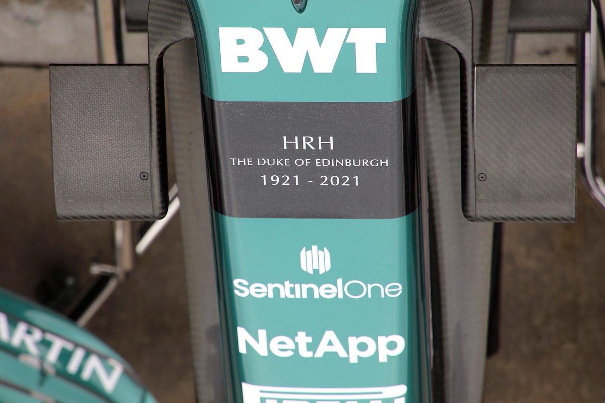 Detalle del frente del Aston Martin AMR21
