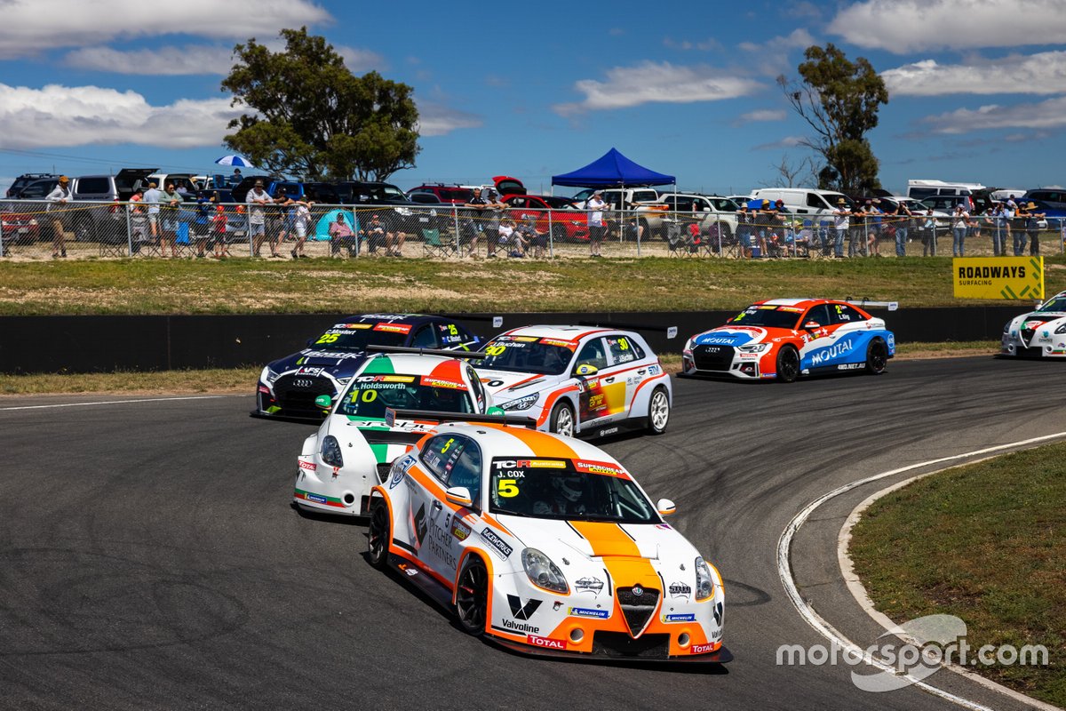 Jordan Cox, Garry Rogers Motorsport, Alfa Romeo Giulietta Veloce TCR