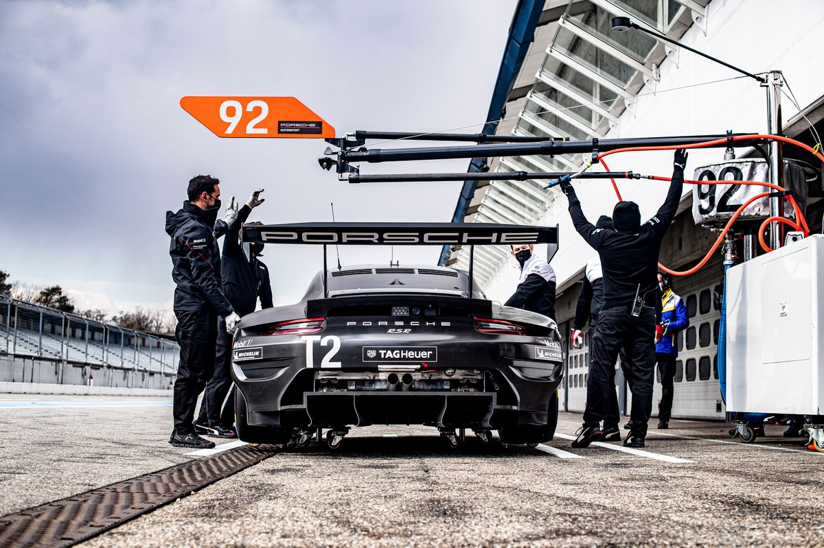 Porsche 911 RSR