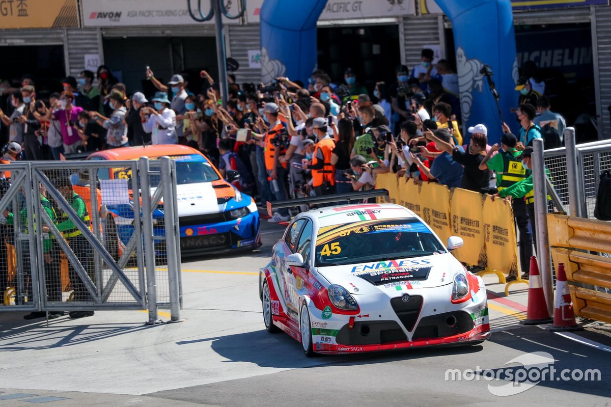 Yiu Lung, Team Endless Sport, Alfa Romeo Giulietta TCR