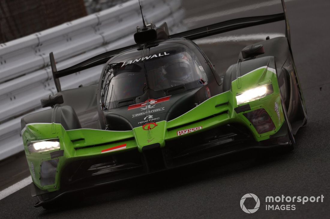 #4 Floyd Vanwall Racing Team Vanwall Vandervell 680: Esteban Guerrieri, Tristan Vautier, João Paulo de Oliveira