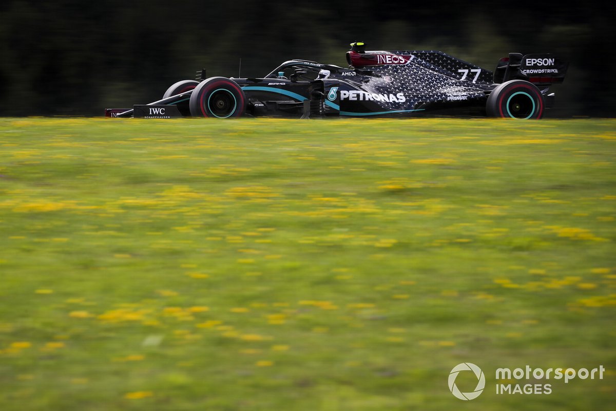 Mercedes в конце гонки инструктирует Боттаса, пока тот догоняет Ферстаппена