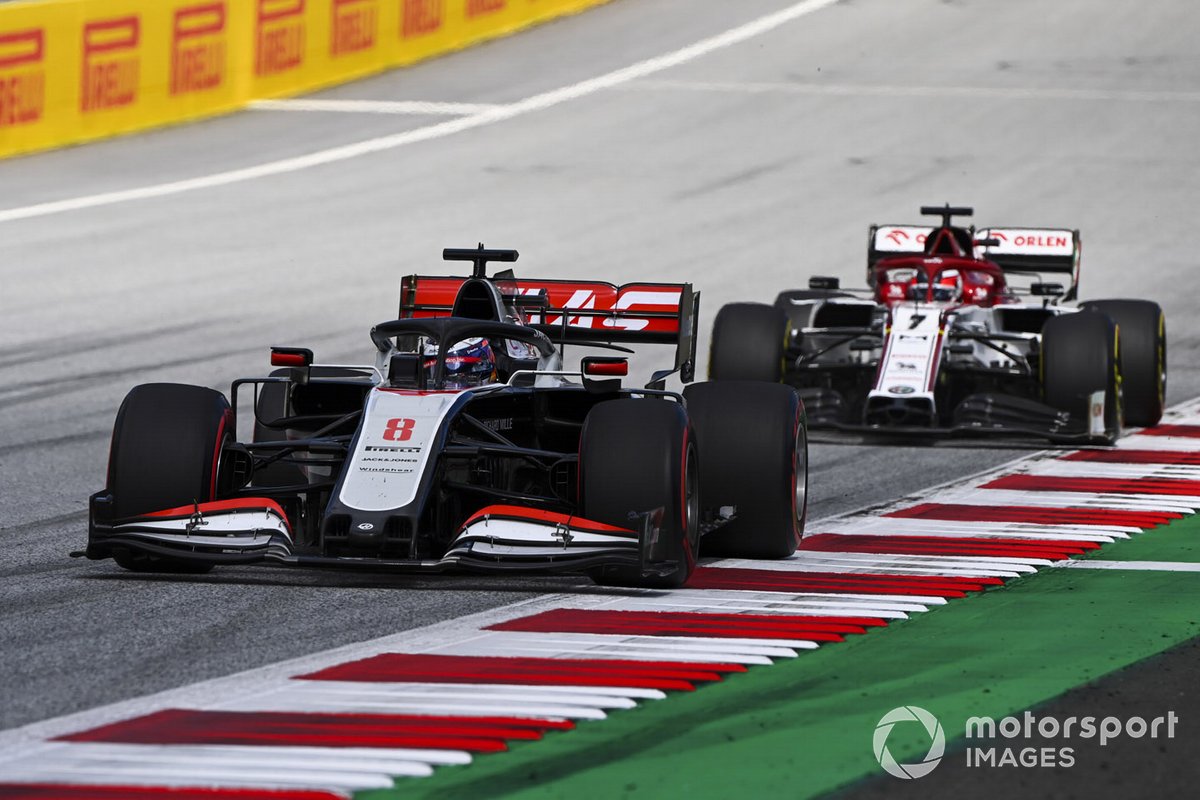 Romain Grosjean, Haas VF-20 e Kimi Raikkonen, Alfa Romeo Racing C39