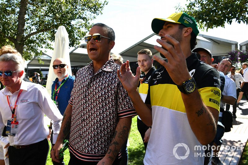 Robbie Williams y Daniel Ricciardo, Renault F1 Team