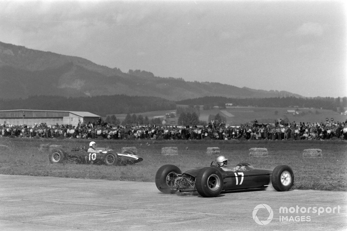 Dreher: Mike Hailwood, Lotus 25, Phil Hill, Cooper T66