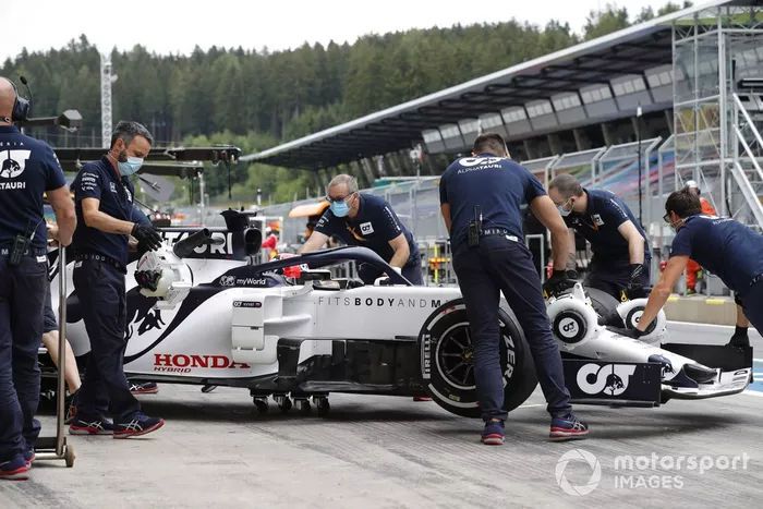 Daniil Kvyat, AlphaTauri AT01