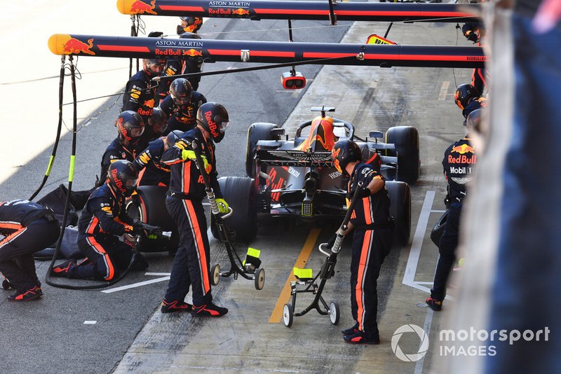 Max Verstappen, Red Bull Racing RB15, leaves his pit box after a stop