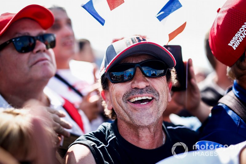 Un fan de Romain Grosjean, Haas F1 attend un autographe