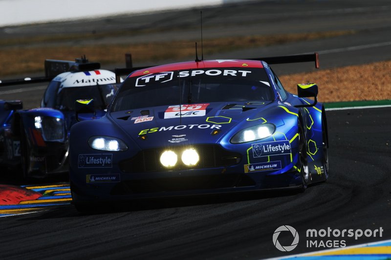 #90 TF Sport Aston Martin Vantage: Salih Yoluc, Euan Hankey, Charles Eastwood